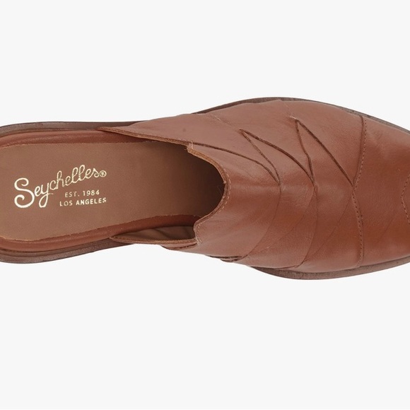 Seychelles Women's Masterpiece Clog in Tan - Picture 5 of 11